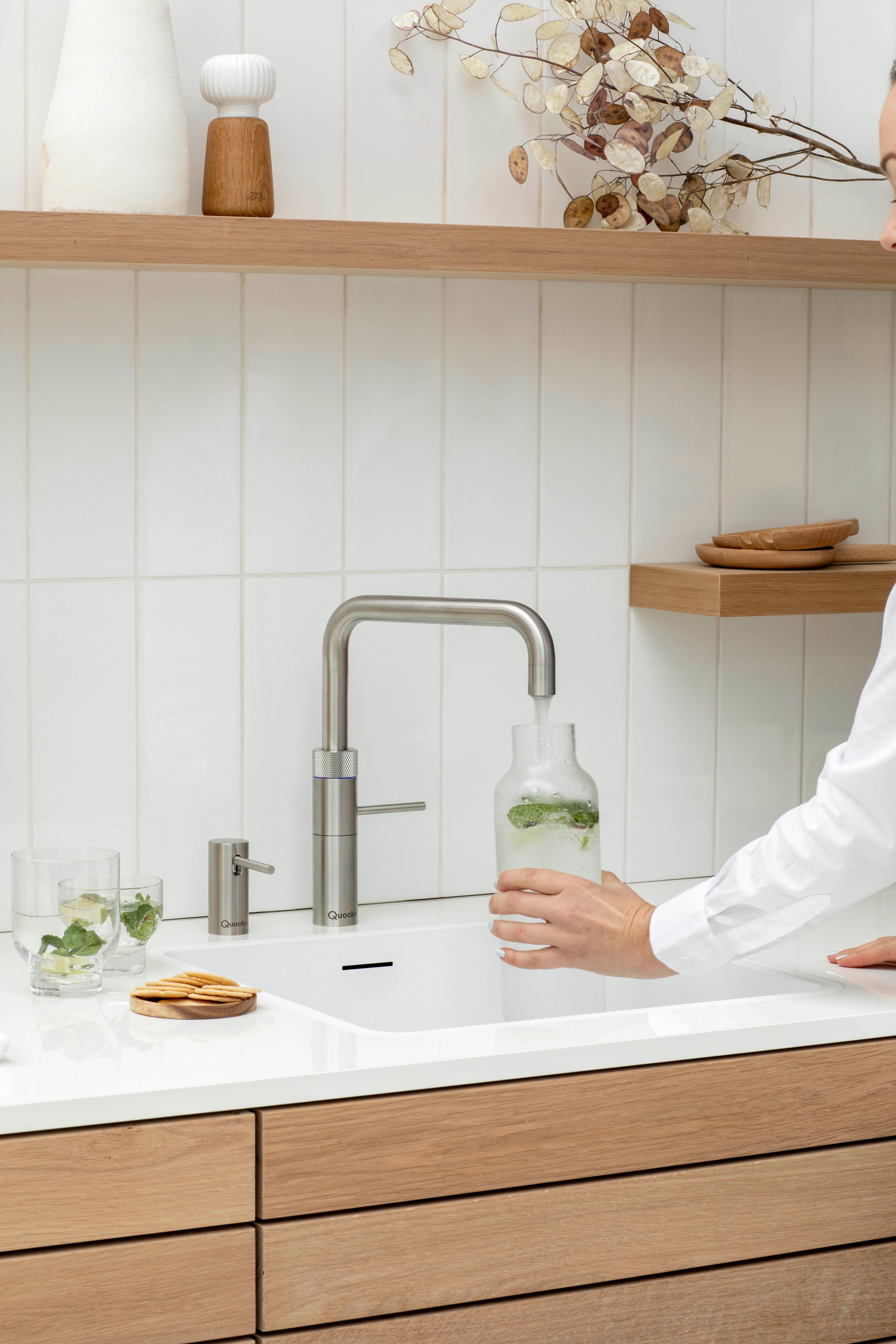 Quooker Wasserhahn mit Sprudelwasser und heißem Wasser direkt aus der Leitung - Premium Küchenarmaturen